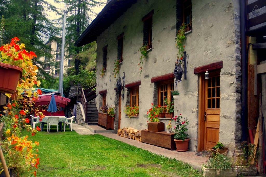 B&B Le Temps D'Une Pause Champorcher Eksteriør bilde